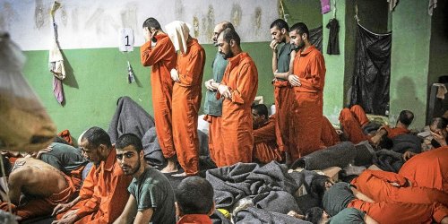 L’État islamique attaque une grande prison en Syrie et libère des jihadistes