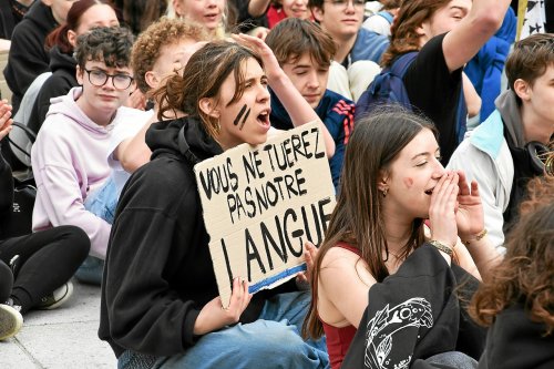 À Carhaix, les lycéens de Diwan réclament « une solution pérenne »