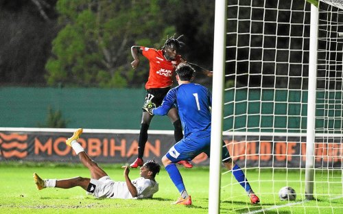 N3 : Exaucé Mpembélé (FC Lorient) sacré meilleur buteur de la saison 2024-2025 en Bretagne
