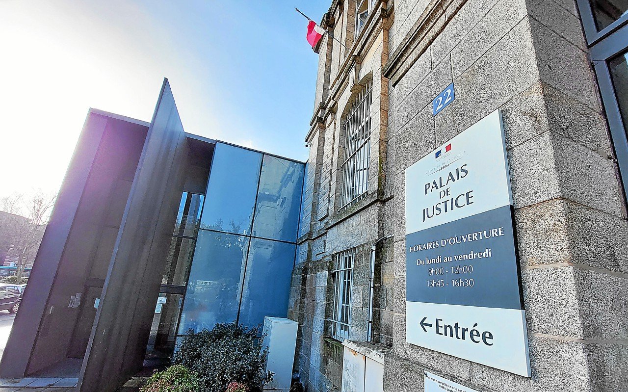 À Guer, l’enseignant avait eu une relation avec une élève de 16 ans