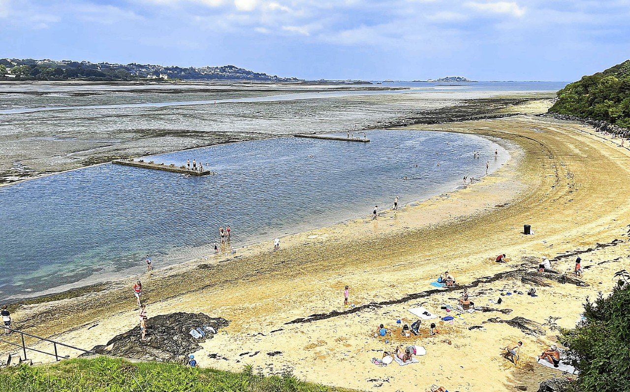Des ruisseaux côtiers de la baie Lannion-Paimpol pollués : Eau et rivières exige des contrôles d’exploitations