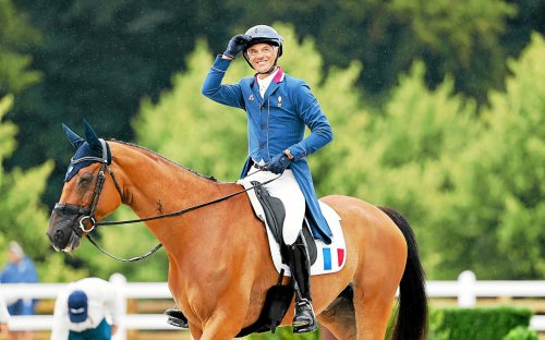 « C’est un vrai événement de l’avoir chez nous » : Karim Laghouag, la star de l’équitation française, participe à un concours en Bretagne