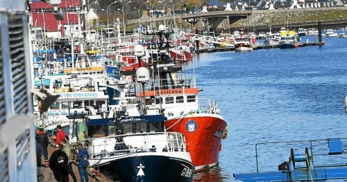 En colère, les pêcheurs bretons restent à quai cette semaine