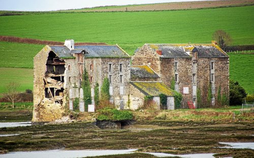 « Que ça ne devienne pas des ruines » : à Saint-Jouan-des-Guérets, que faire du moulin ?