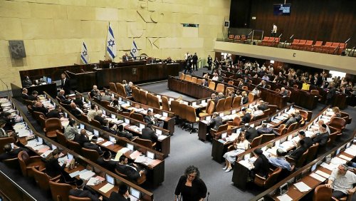 En Israël, les députés votent la dissolution du Parlement, élections le 1er novembre