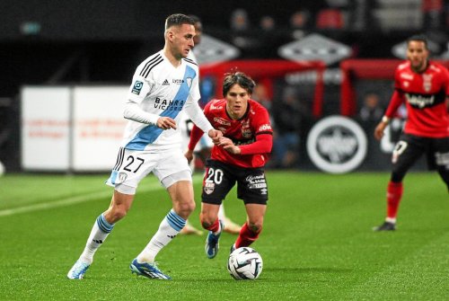 Ligue 2 : Guingamp s'incline contre le Paris FC, revivez le match