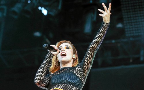 « Je t’accuse » : la chanteuse Suzane dénonce les violences sexuelles et affirme « faire partie » des victimes