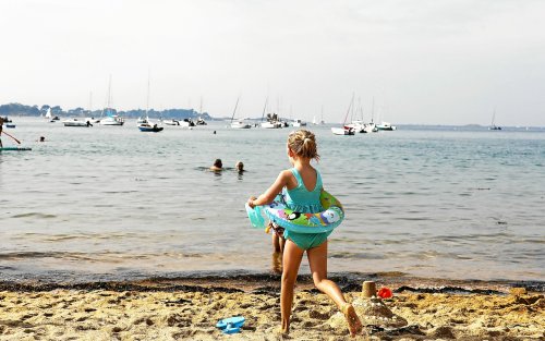 Une « dégradation » des eaux de baignade en 2025 ? L’ARS juge trompeur le nouveau classement d’Eau et Rivières de Bretagne