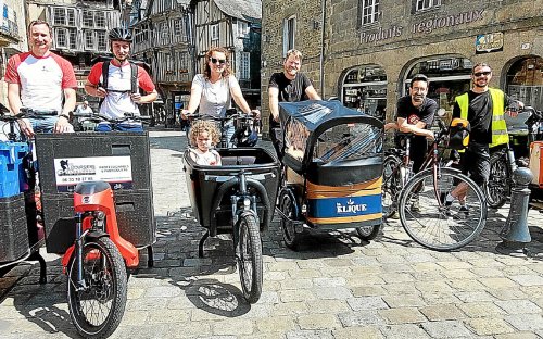 « Tout le monde peut s’y mettre » : ces entrepreneurs de Dinan travaillent à vélo et veulent faire des émules