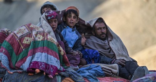 Le premier ministre taliban demande aux ONG «de ne pas retenir leur aide»