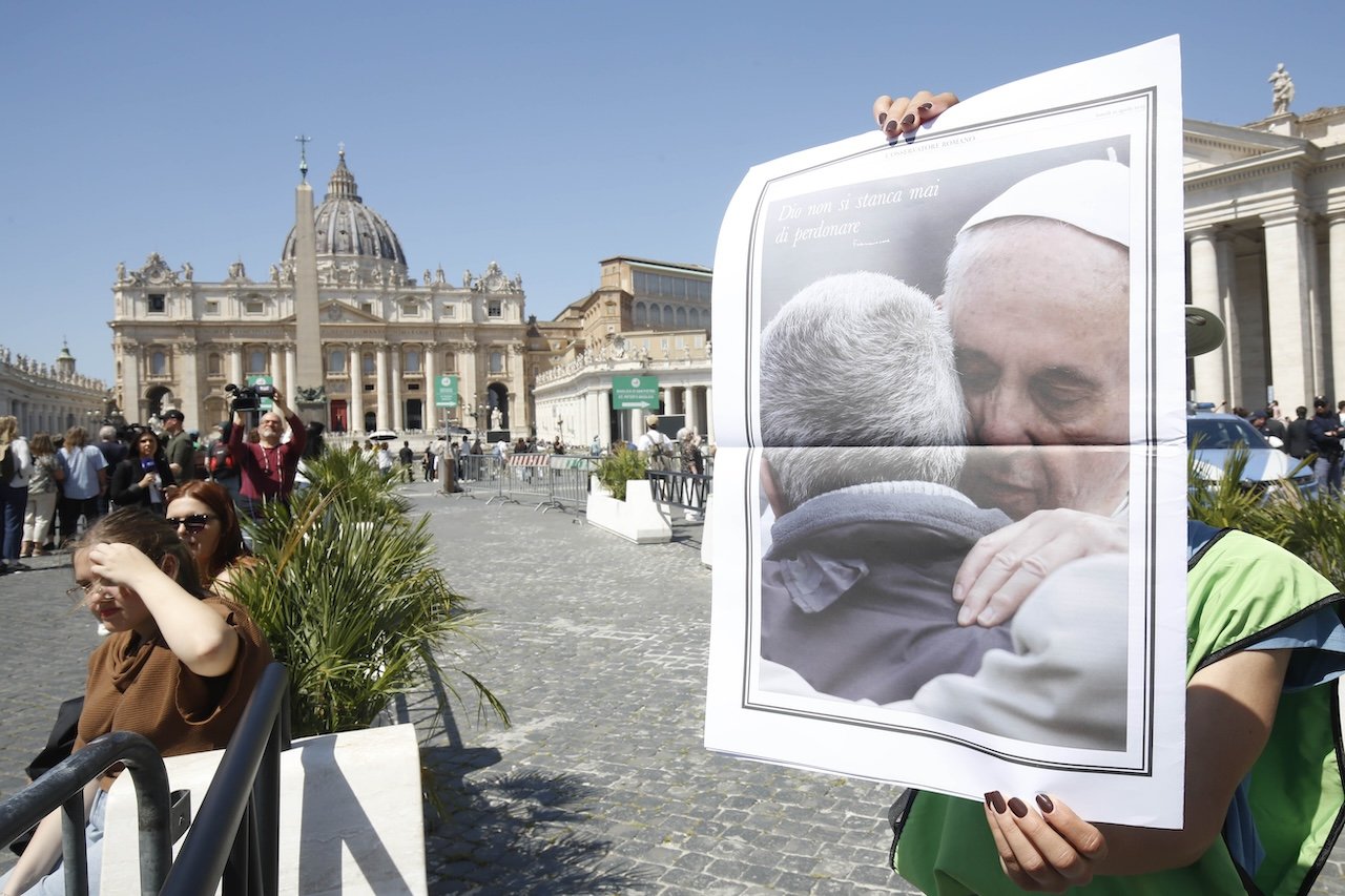 I papabili successori di Francesco: gli italiani, il papa nero, l’asiatico o un anti-Trump