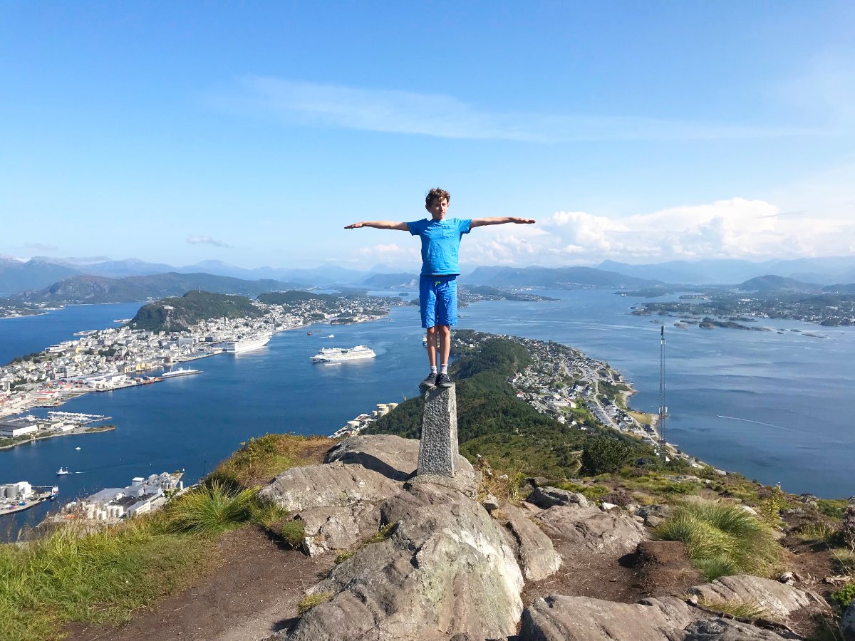 Wandern in Norwegen mit Kindern - 5 schöne Wanderwege am Fjord