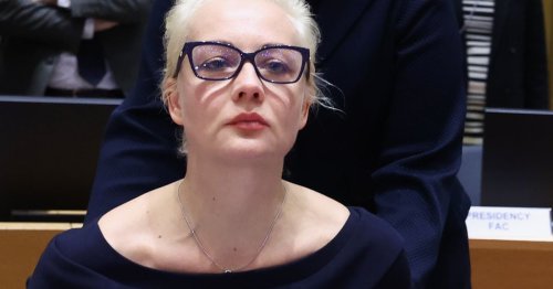 X suspend brièvement le compte de la veuve de Navalny