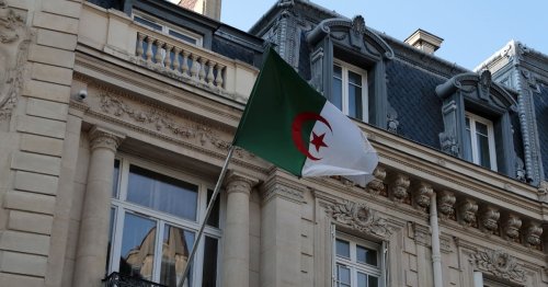 Tensions entre la France et l’Algérie : les deux pays se rendent coup pour coup