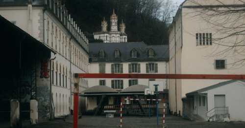 Affaire Bétharram : Hélène Perlant, la fille de François Bayrou, dénonce des années de violences dans l’établissement et assure que son père n’en savait rien