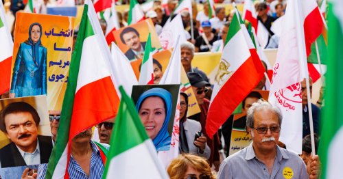 Pourquoi l’invitation de Najat Vallaud-Belkacem à une conférence organisée par un groupe d’opposition iranien fait polémique ?