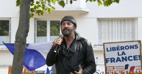 Après sa tentative en tant que tête de liste lors du scrutin de 2024, le chanteur ami des gilets jau