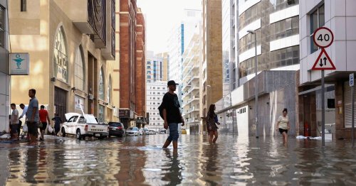 Emirats arabes unis, Qatar, Bahreïn, Oman : des Etats désertiques débordés par la pluie