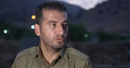 «Ce voyage sauve ma vie» : menacé de mort, le cousin de Mahsa Amini et dissident iranien Erfan Mortezai obtient un visa français