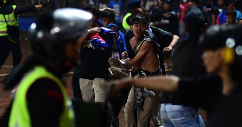 Au moins 174 morts en Indonésie: ce que l’on sait du mouvement de panique dans le stade