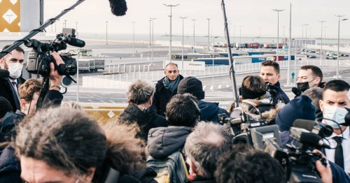 A Calais, nouveau déplacement raté pour Zemmour, qui voulait narguer Macron
