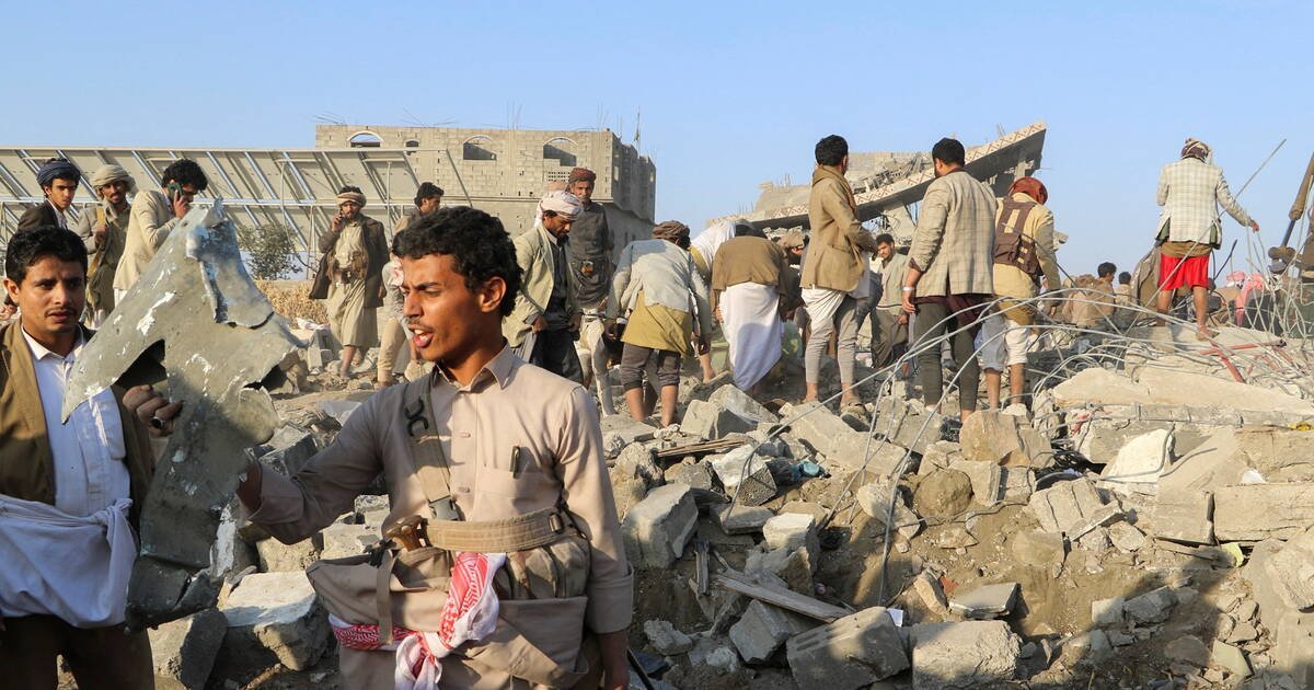 Yémen : les Houthis revendiquent deux attaques contre un porte-avions américain, après des frappes des Etats-Unis