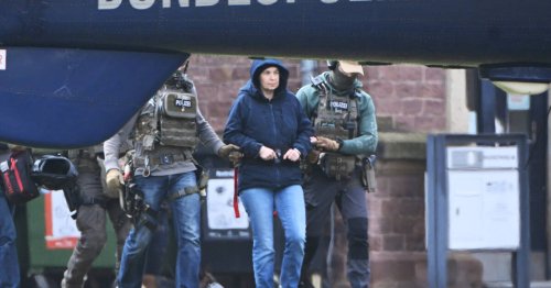 Lingots d’or, faux papiers et barbes postiches : en Allemagne, une terroriste de la RAF jugée après 35 ans de clandestinité