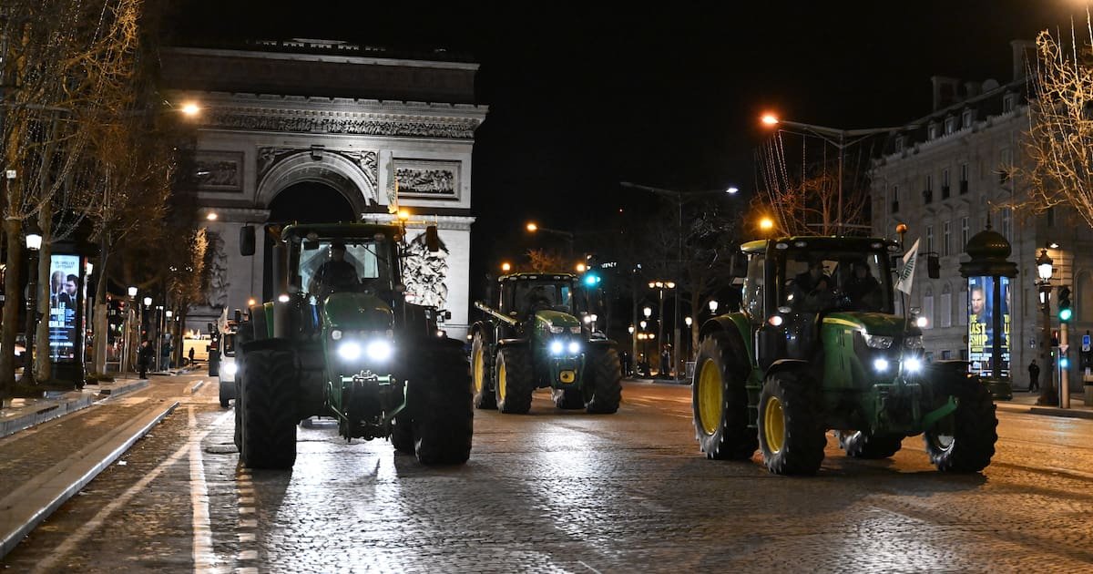 EN DIRECT – Agriculteurs en colère : à Paris, des tracteurs sur les Champs