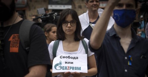 En Bulgarie, le gouvernement intérimaire fait de l’œil à Moscou