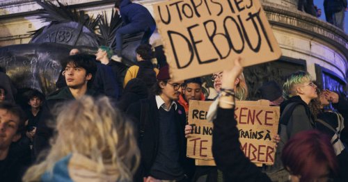 «T’as vu, on est pacifistes» : à Paris, une nouvelle soirée d’errance et de cortèges spontanés