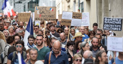 Avec 63 000 manifestants en France, l’opposition au pass sanitaire continue à désenfler