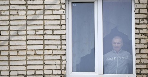 Russie : condamné à deux ans de prison après un dessin antiguerre de sa fille, un homme prend la fuite