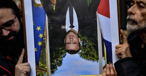 Décrocheurs de portraits de Macron: «La Cour de cassation n’a pas compris nos actions»