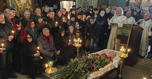Obsèques d’Alexeï Navalny à Moscou : des milliers de personnes rassemblées pour rendre hommage à l’opposant russe