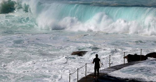Australie : six personnes emportées par de gigantesques vagues au large de Sidney et Melbourne ce week-end