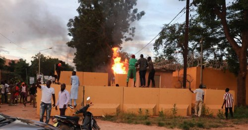Manifestations au Burkina Faso: des gaz lacrymogènes tirés à l’ambassade de France