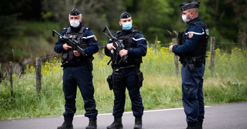 Le forcené des Cévennes qui se rend, manifestation propalestinienne à Paris interdite, le Covid plus meurtrier en 2021 qu’en 2020… L’actu de ce vendredi