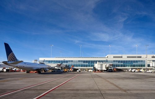 ACS concluye las obras de ampliación del aeropuerto de Denver de 920 millones de euros