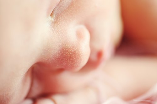 Nace un bebé tras pasar 117 días en el vientre de su madre en muerte cerebral