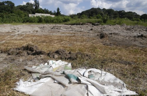 Hallan en México una fosa con 119 bolsas con restos humanos de unas 44 personas