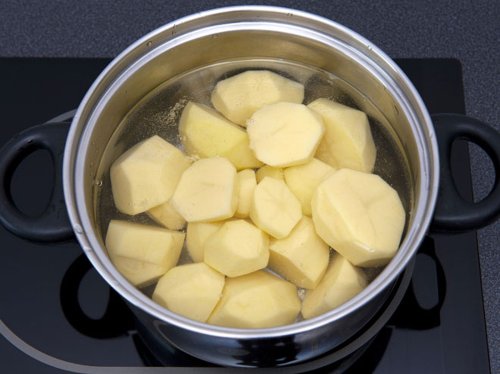 Kartoffelwasser als Hausmittel nutzen: 5 nützliche Tricks