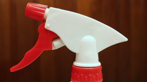 Dust-Proof Your Home With A DIY Fabric Softener And Water Solution