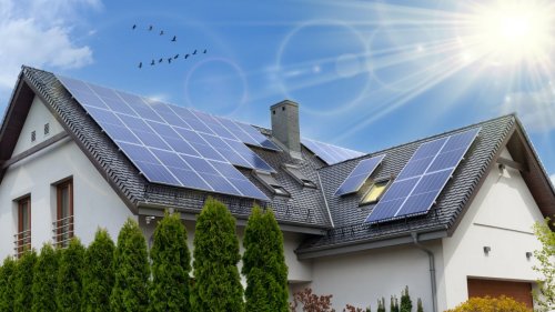 How to Figure Out How Many Solar Panels Your House Needs