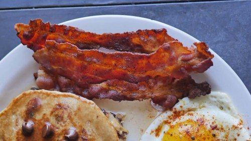 Cook Perfect Bacon Using Your Oven Instead of a Skillet