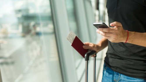 My Favorite Travel Apps for Booking Flights and Surviving the Airport