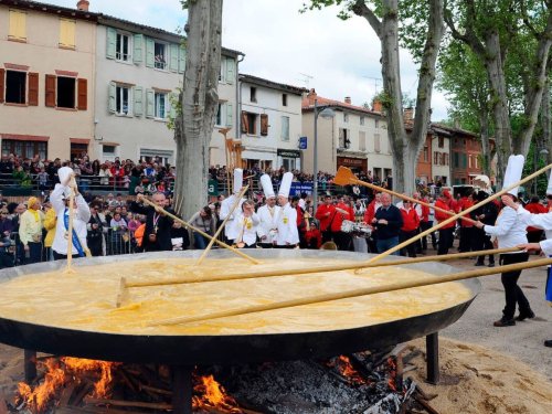 10 Fun Easter Traditions You'll Only Find In France (Including a Giant Omelet and Flying Bells)