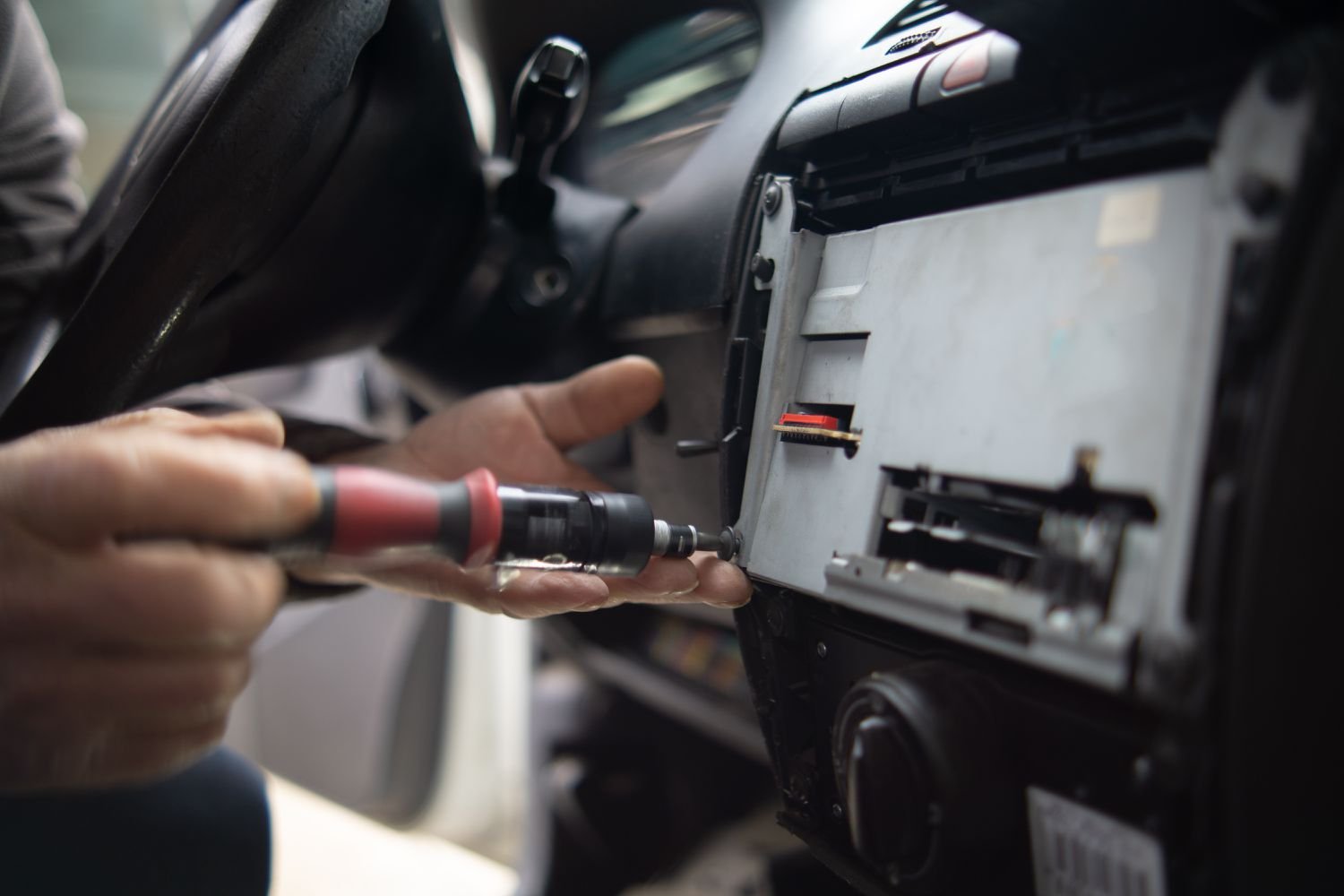 Can You Install Carplay In Older Cars