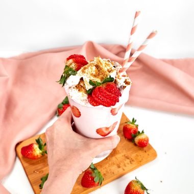 Strawberry Cheesecake Protein Smoothie