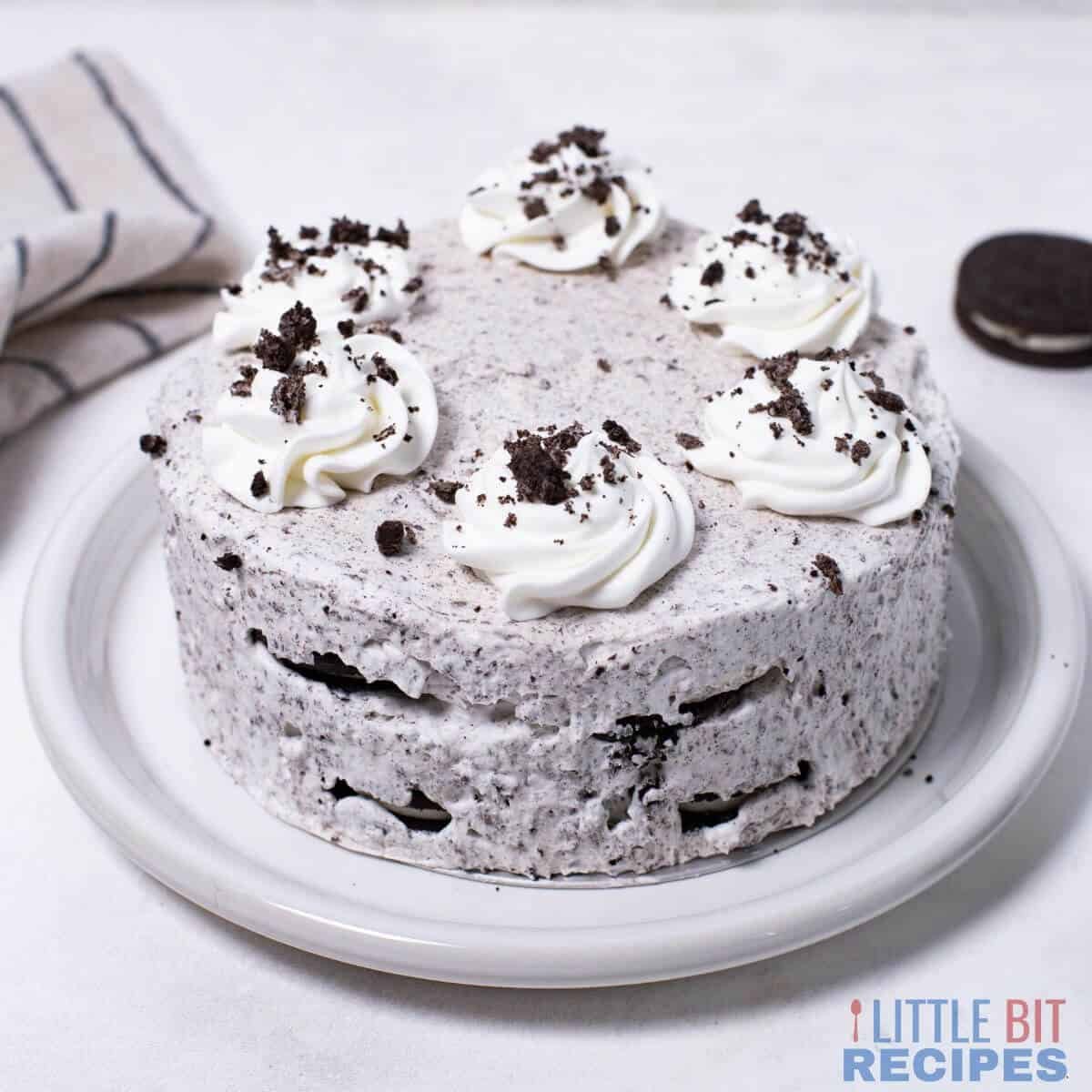 Oreo Mousse Cake (3 Ingredients)