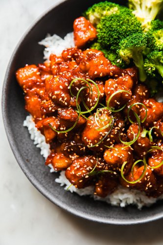 Sticky Garlic Gochujang Chicken Recipe | Little Spice Jar